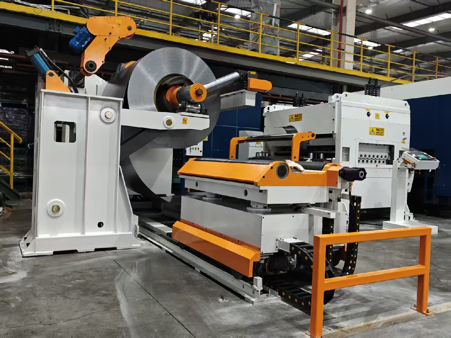 家电行业4.5m厚激光切割送料线